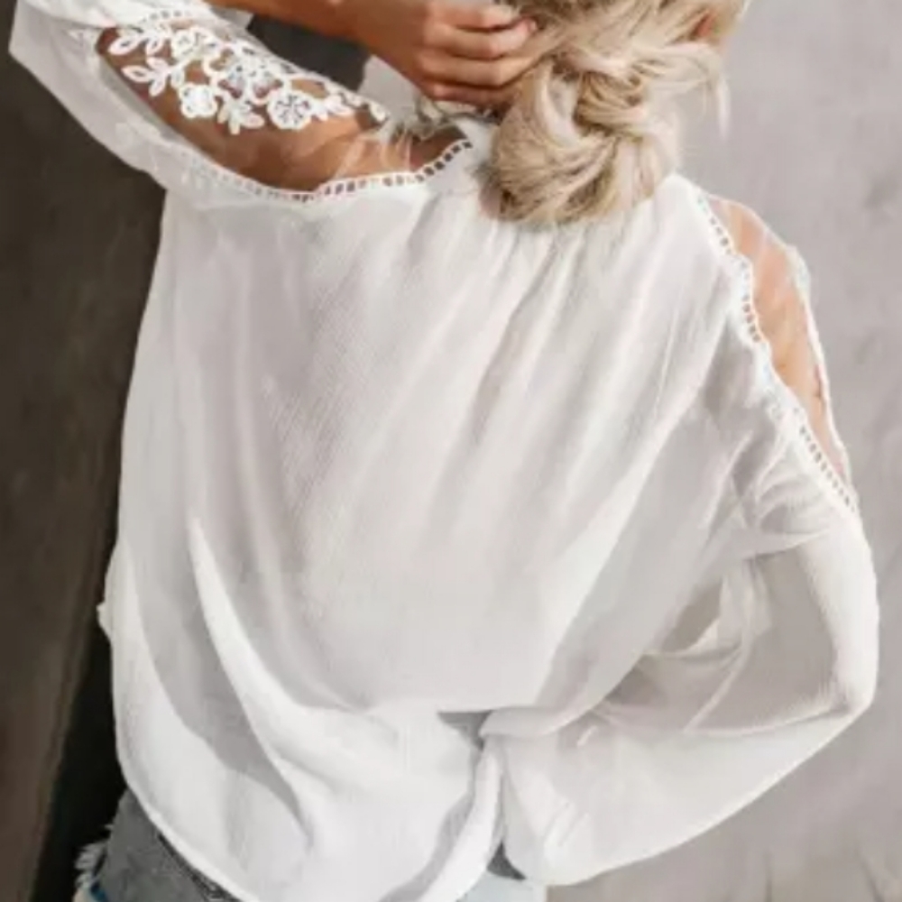 2 Left New boutique Oversized lace blouse Large - Picture 4 of 9